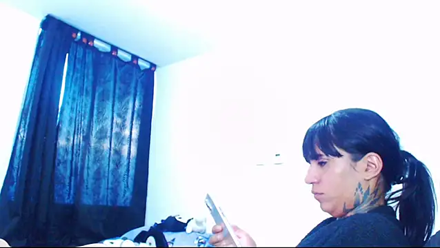 Chat XXX en directo de jazmin_wolf