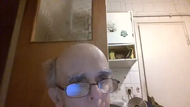 mariusica1@xh Chat XXX live