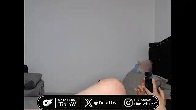 TiaraWhitee Chat XXX live
