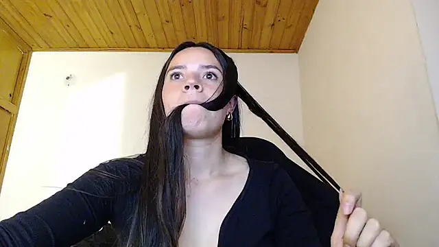 Chat XXX ao vivo de Shanel_Lozano