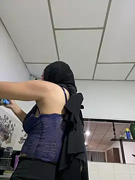 aisha_k 即時 XXX 聊天