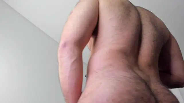 simonleon27: онлайн-секс-чат