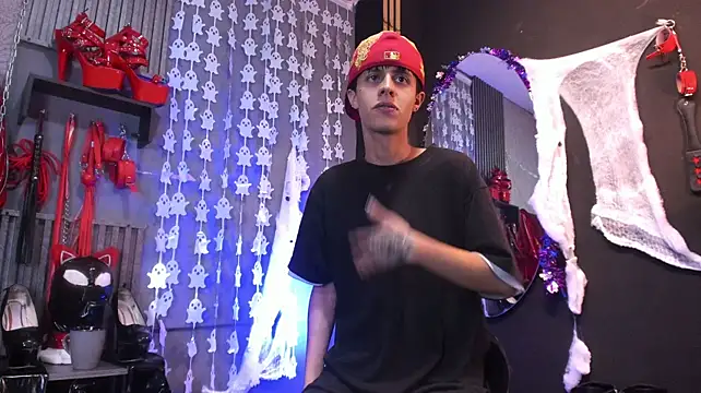 แชท XXX สดของ MikeHunteer