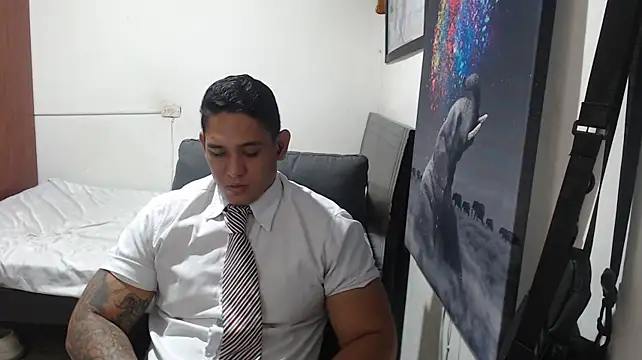 coltonmassiff Chat XXX live