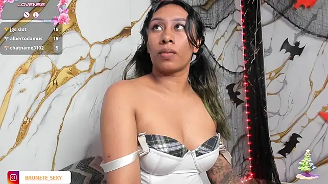 sexy_brunette_12のライブXXXチャット