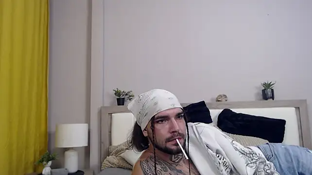 Show modela KaneHunter na web-kameri