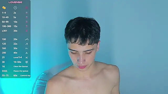 Živý XXX chat JoshClaarktt