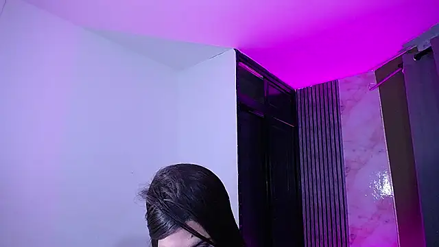 sofi_boll25のライブXXXチャット