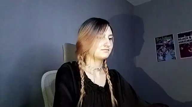 MayaGrins Chat XXX live