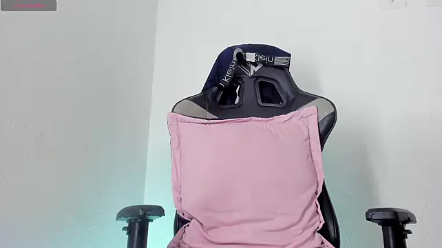 Kael_cassian Chat XXX live