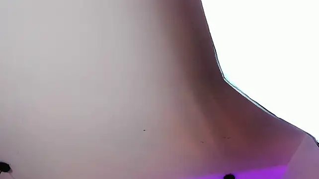 Quiinn_bx's Live XXX Chat