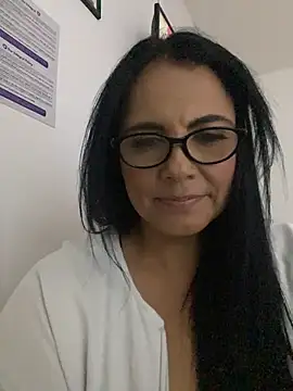 LaTeniente's Live XXX Chat