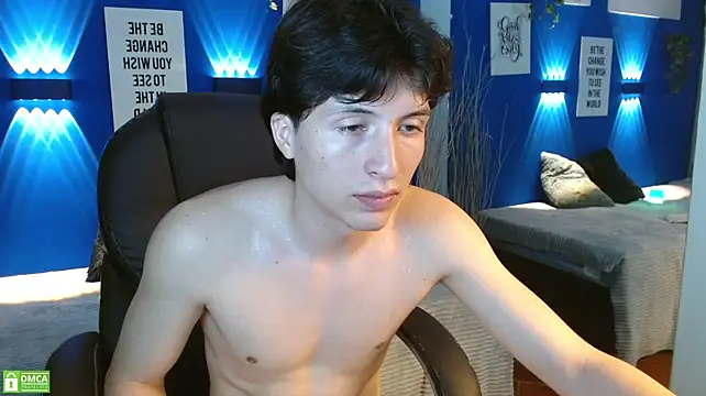 Онлайн чат XXX Marcoviolet
