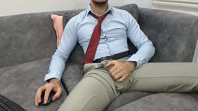 Chat +18 de Naughtb0y ao vivo