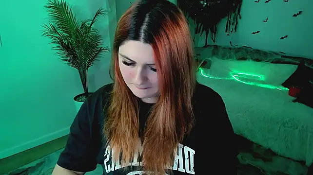 FieryMilena Adlı Modelin Canlı XXX Sohbeti