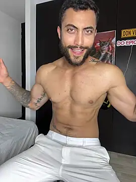 ClayBrown élő XXX-chatje