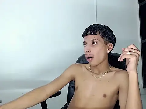 brayan__hot__ – Naživo XXX chat