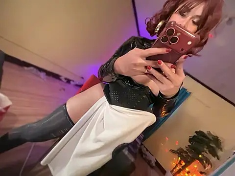 צ'אט XXX בשידור חי של SeductressesTS
