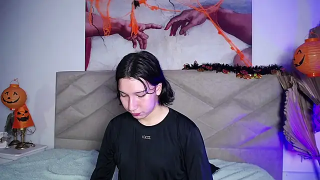 Pokazy przed kamerką – AngelFlexxx