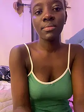 Chat XXX ao vivo de Blackhotass