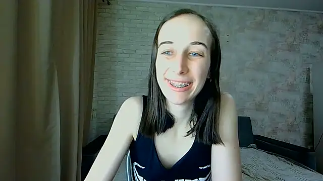 Anika_bloom Chat XXX in diretta