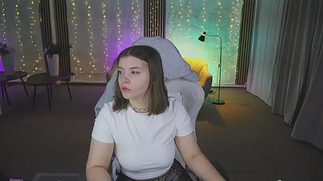 Tessa_054 XXX чат на живо