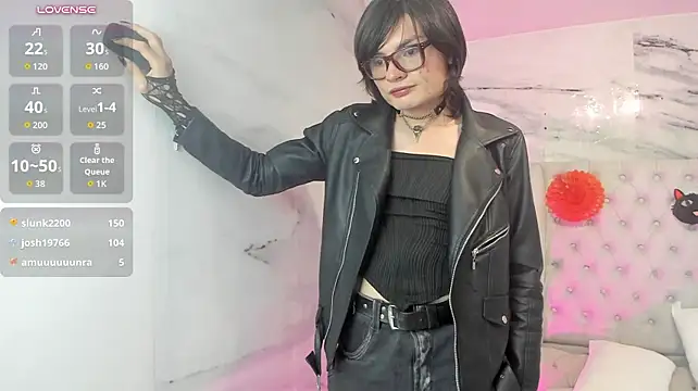 LUZBEL-525's Live XXX Chat