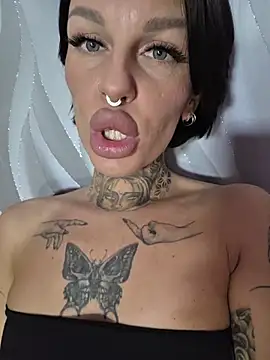angel_devil_forever Adlı Modelin Canlı XXX Sohbeti