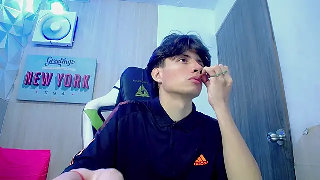 XXX chat uživo modela hot_atheltee