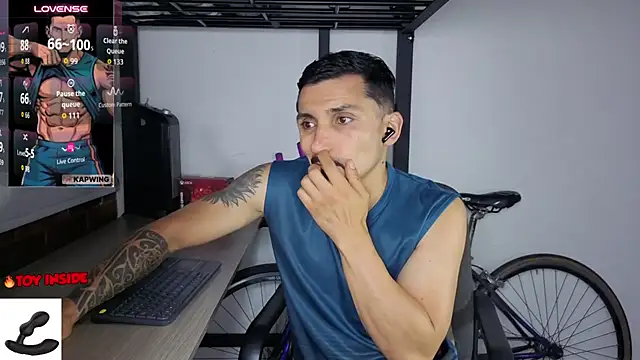 แชท XXX สดของ Marck_Muscle