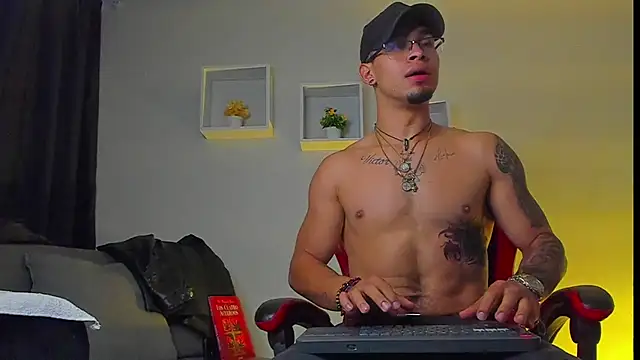 Demond_Mastern Live XXX chat