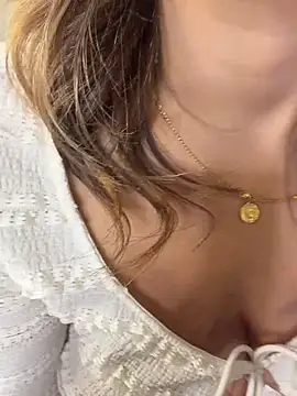 AngelBlushXXX's Live XXX Chat