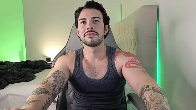 Chat XXX ao vivo de zyann__