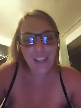 Sakura_2000 Chat XXX in diretta