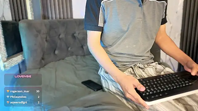 shikimori_'s Live XXX Chat