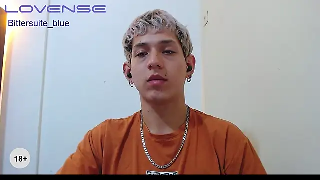 bittersuite_blue Webcam-Show