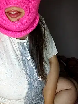 Romisase Adlı Modelin Canlı XXX Sohbeti
