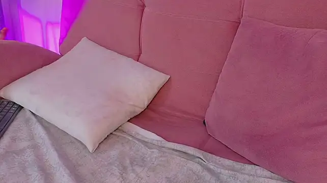 Karina2SmithのライブXXXチャット
