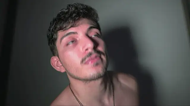 simoon_01 élő XXX-chatje