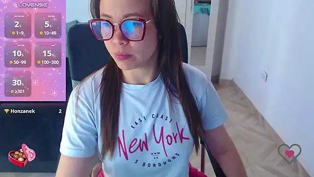 Chat +18 de SharonR1 ao vivo