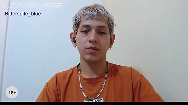 Živý XXX chat bittersuite_blue