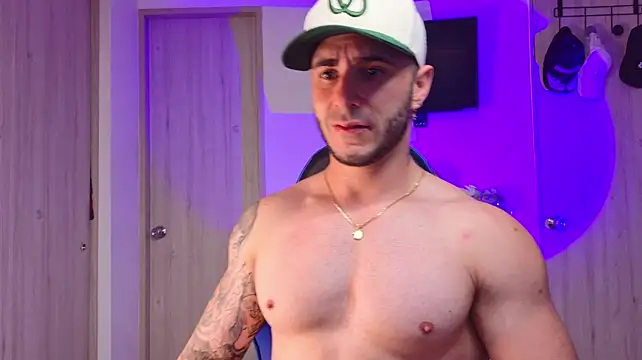 عرض كام Latino_stud4u