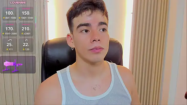 צ'אט XXX בשידור חי של Alejandro_karter18