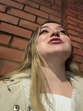 Živý XXX chat Sarisloves