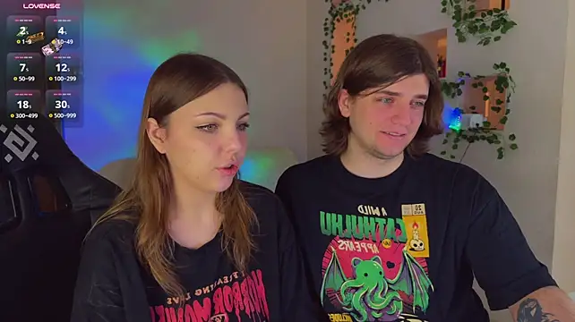 RobertAndLinela élő XXX-chatje