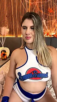 EmiilyAdams_ Chat XXX in diretta