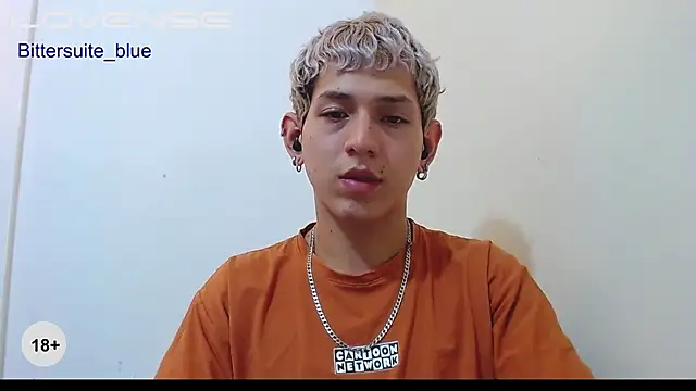XXX chat uživo modela bittersuite_blue