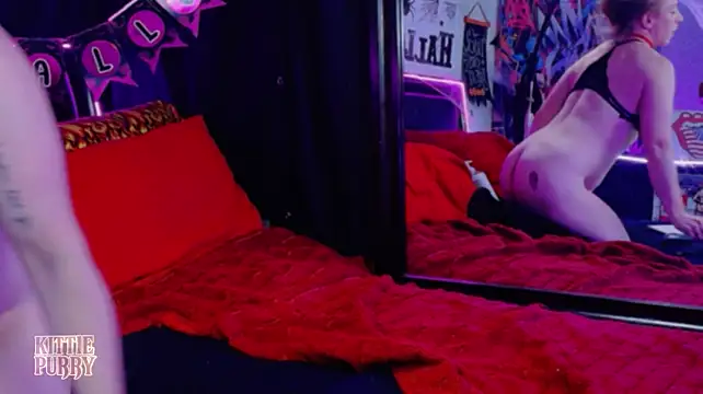 KittiePurry69のライブXXXチャット