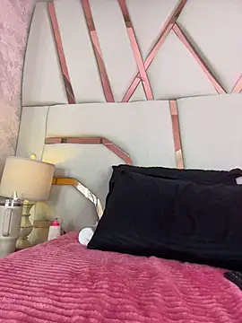 Mia_blackthorne Chat XXX live