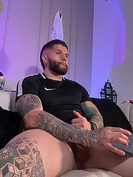 Czat XXX na żywo – Frank_Farrell